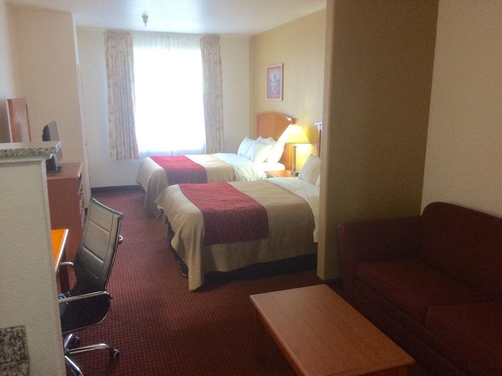 Comfort Inn & Suites Chesapeake - Portsmouth Bagian luar foto