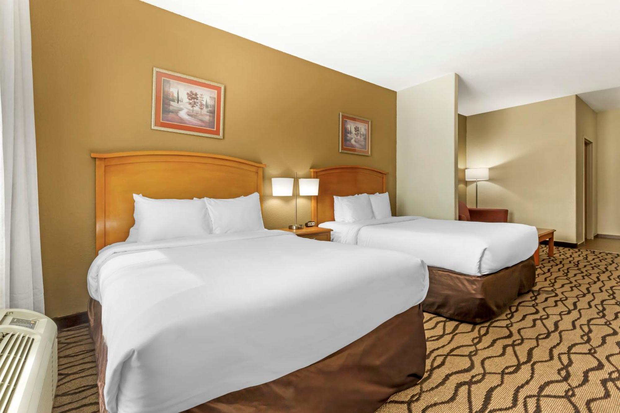 Comfort Inn & Suites Chesapeake - Portsmouth Bagian luar foto