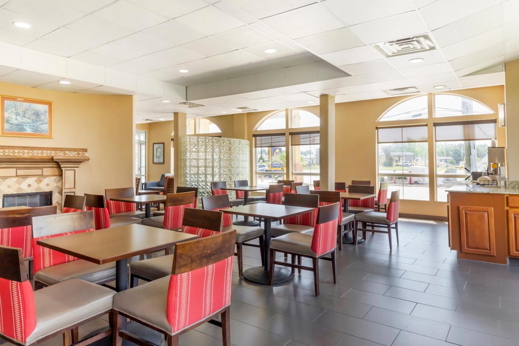Comfort Inn & Suites Chesapeake - Portsmouth Bagian luar foto