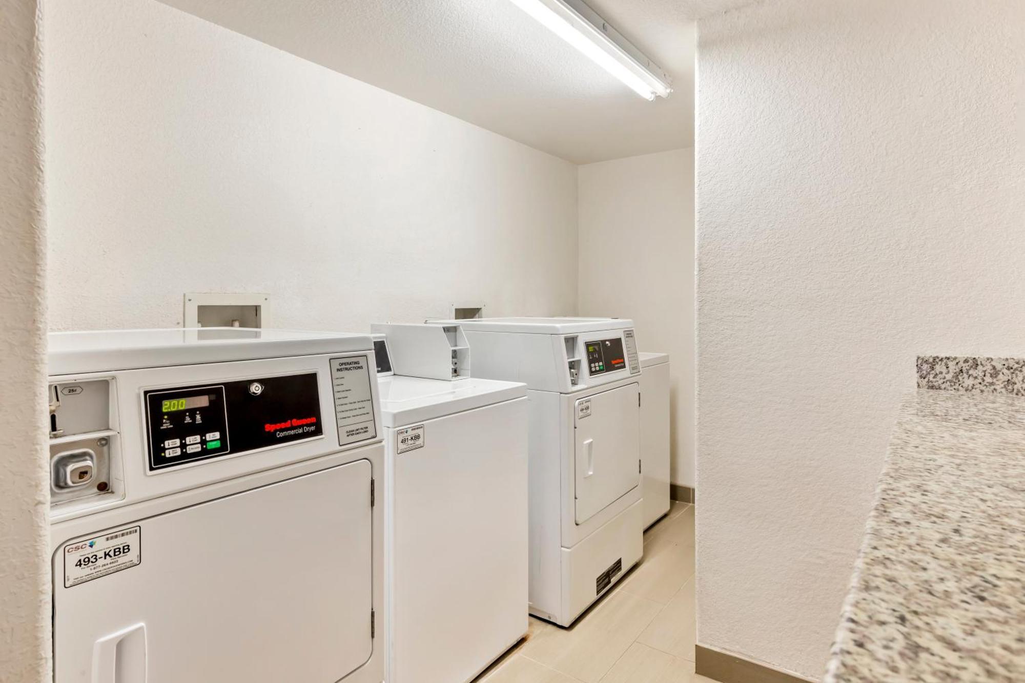 Comfort Inn & Suites Chesapeake - Portsmouth Bagian luar foto