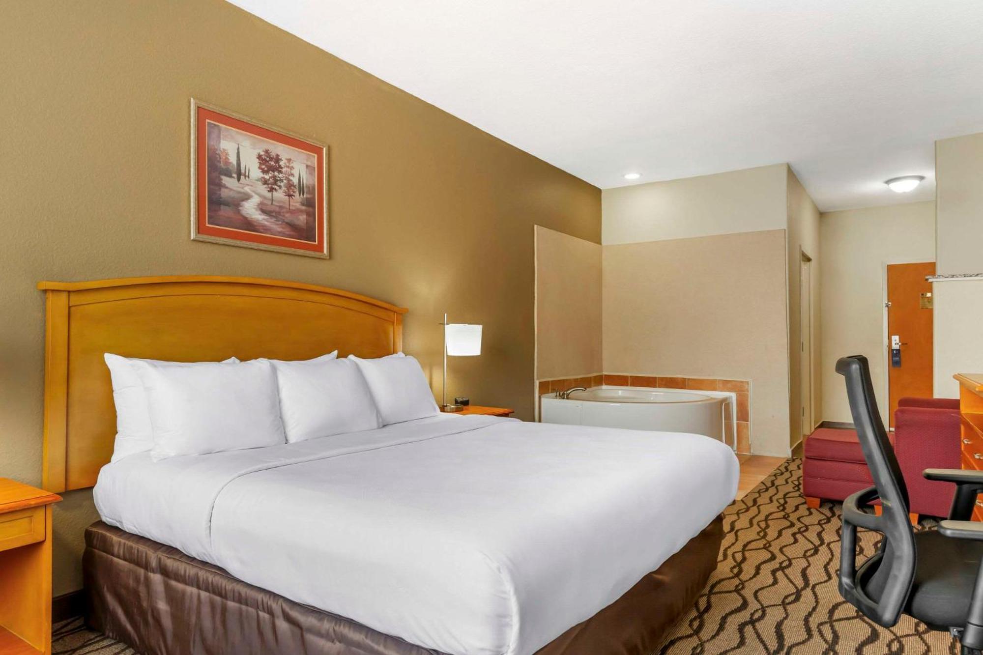 Comfort Inn & Suites Chesapeake - Portsmouth Bagian luar foto