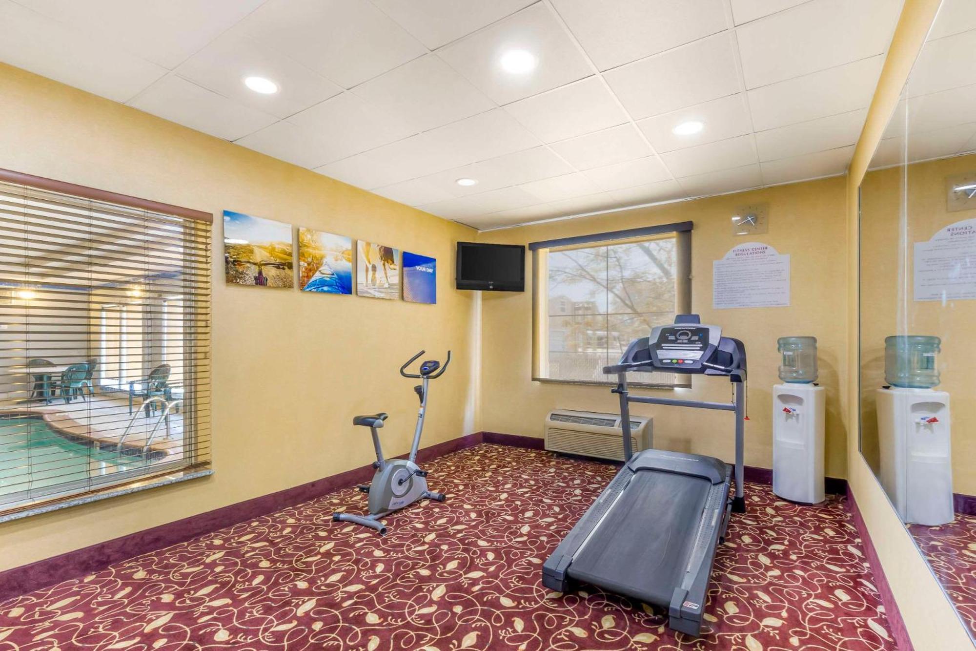 Comfort Inn & Suites Chesapeake - Portsmouth Bagian luar foto