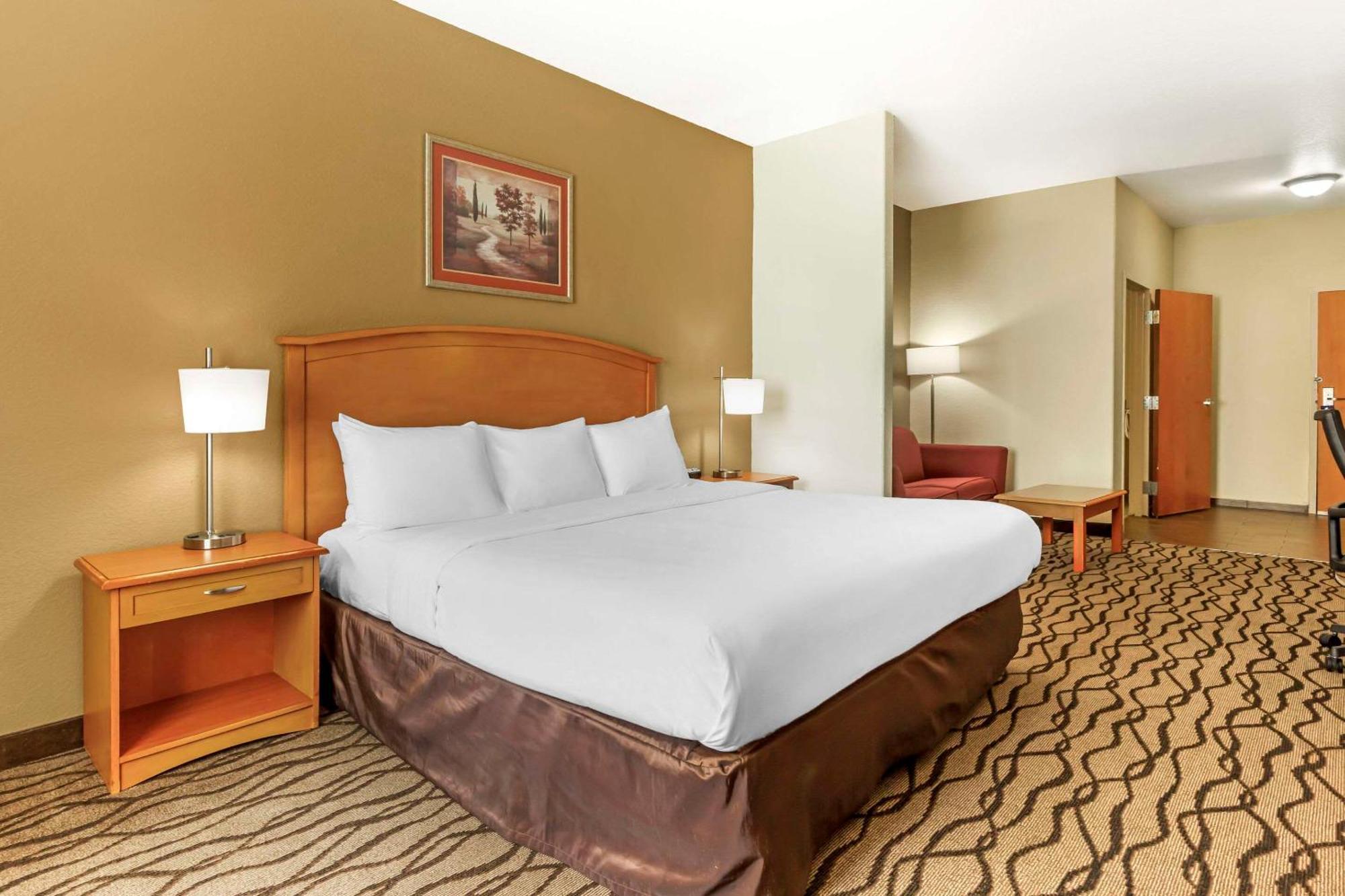 Comfort Inn & Suites Chesapeake - Portsmouth Bagian luar foto