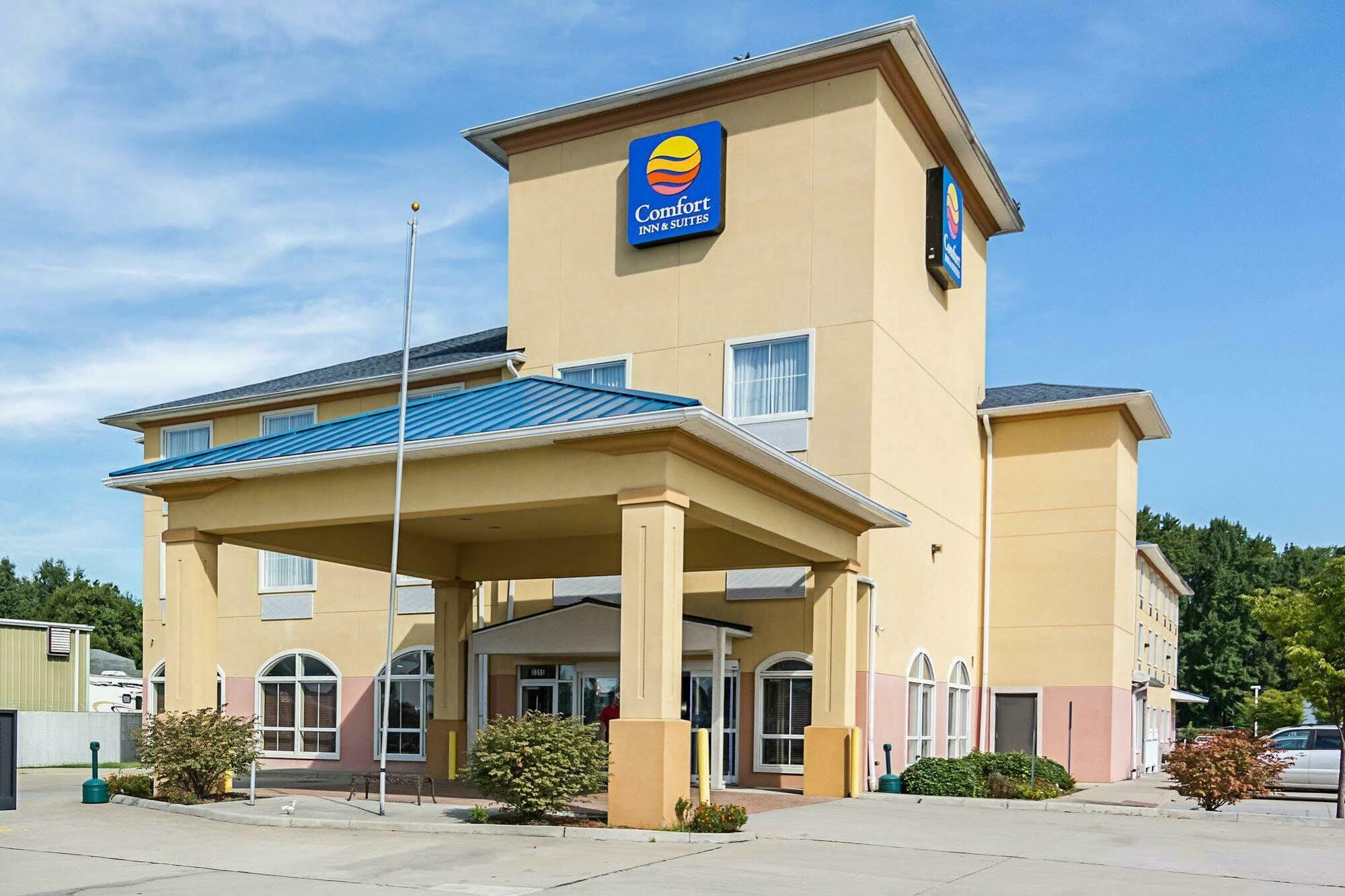 Comfort Inn & Suites Chesapeake - Portsmouth Bagian luar foto