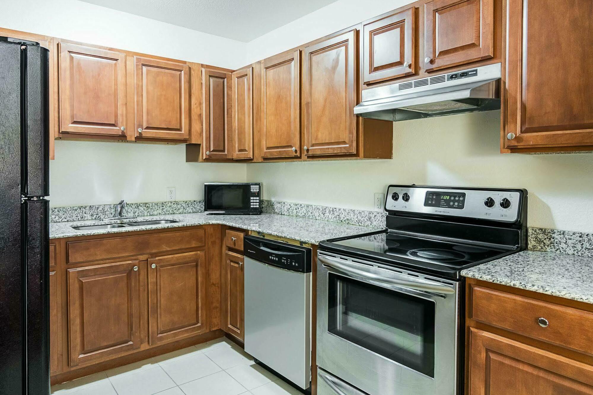 Comfort Inn & Suites Chesapeake - Portsmouth Bagian luar foto
