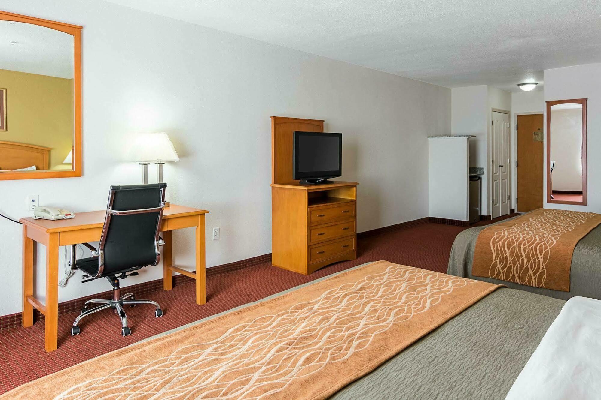 Comfort Inn & Suites Chesapeake - Portsmouth Bagian luar foto